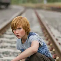 Der Junge mit den Goldhosen - extra.image