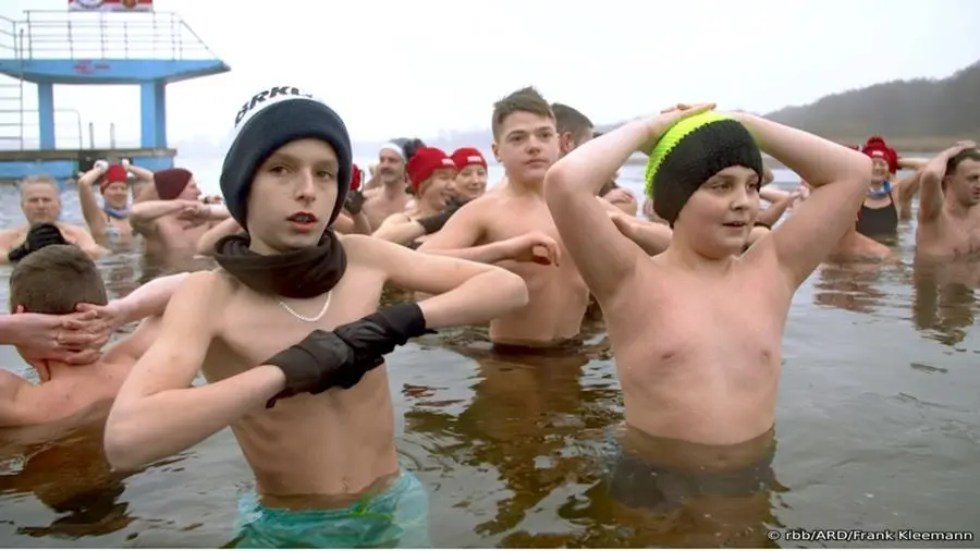 Eisbader Mikolaj - Ein Walross in Polen