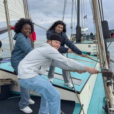 Die Allstars-WG - Setzt die Segel - extra.image