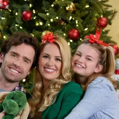 Unwrapping Christmas - Ein Weihnachtswunder für Tina - extra.image