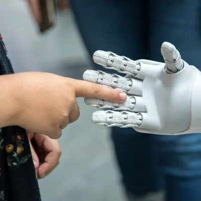 Mein Freund, der Chatbot? - extra.image
