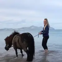 Hella Gabbert - extra.image