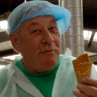 Wie werden Eiswaffeln hergestellt? | Die Maus | WDR - extra.image